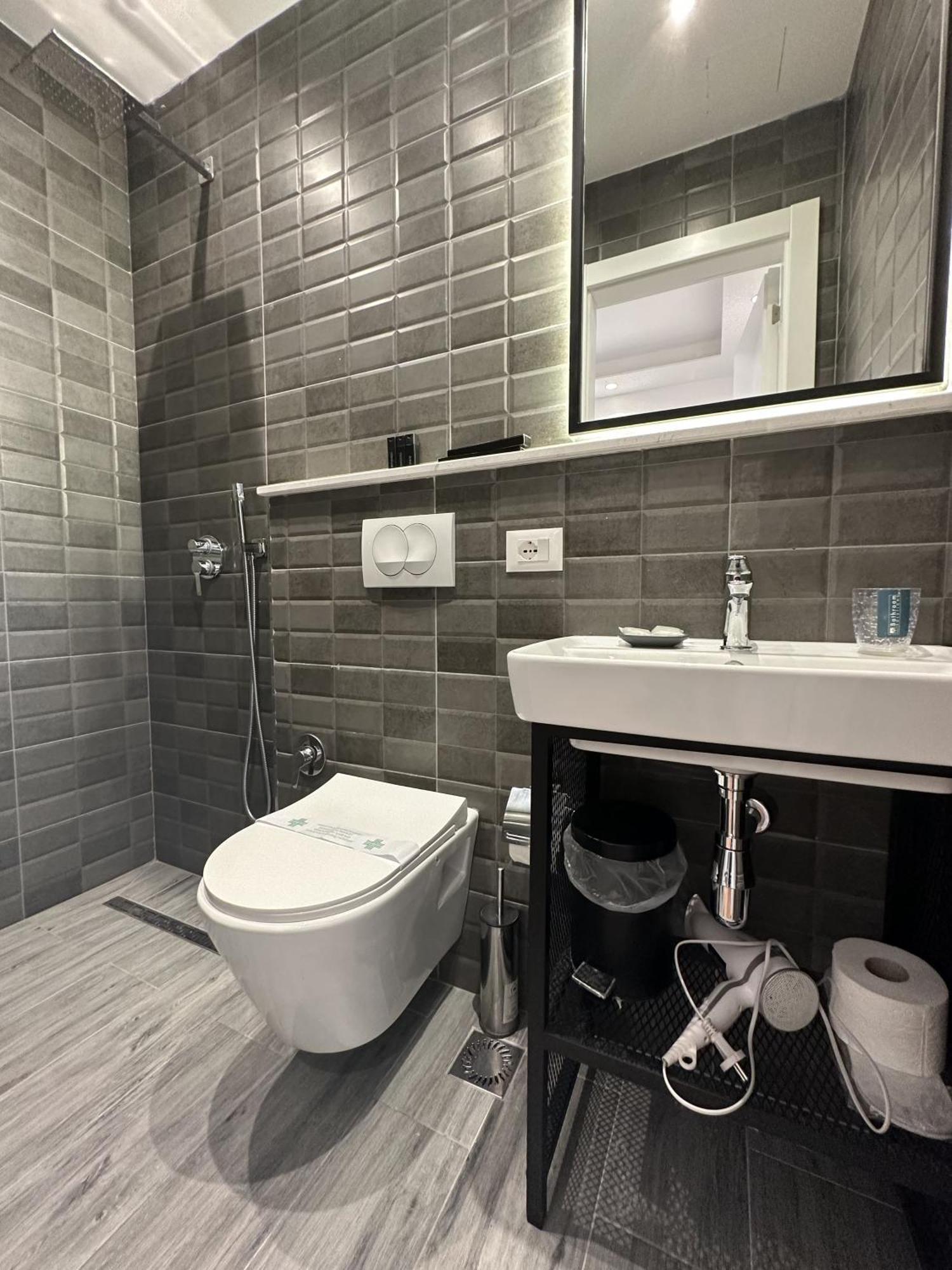Peaky Hotel Durrës Eksteriør billede