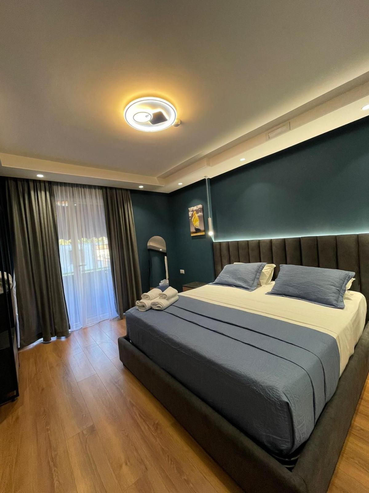 Peaky Hotel Durrës Eksteriør billede