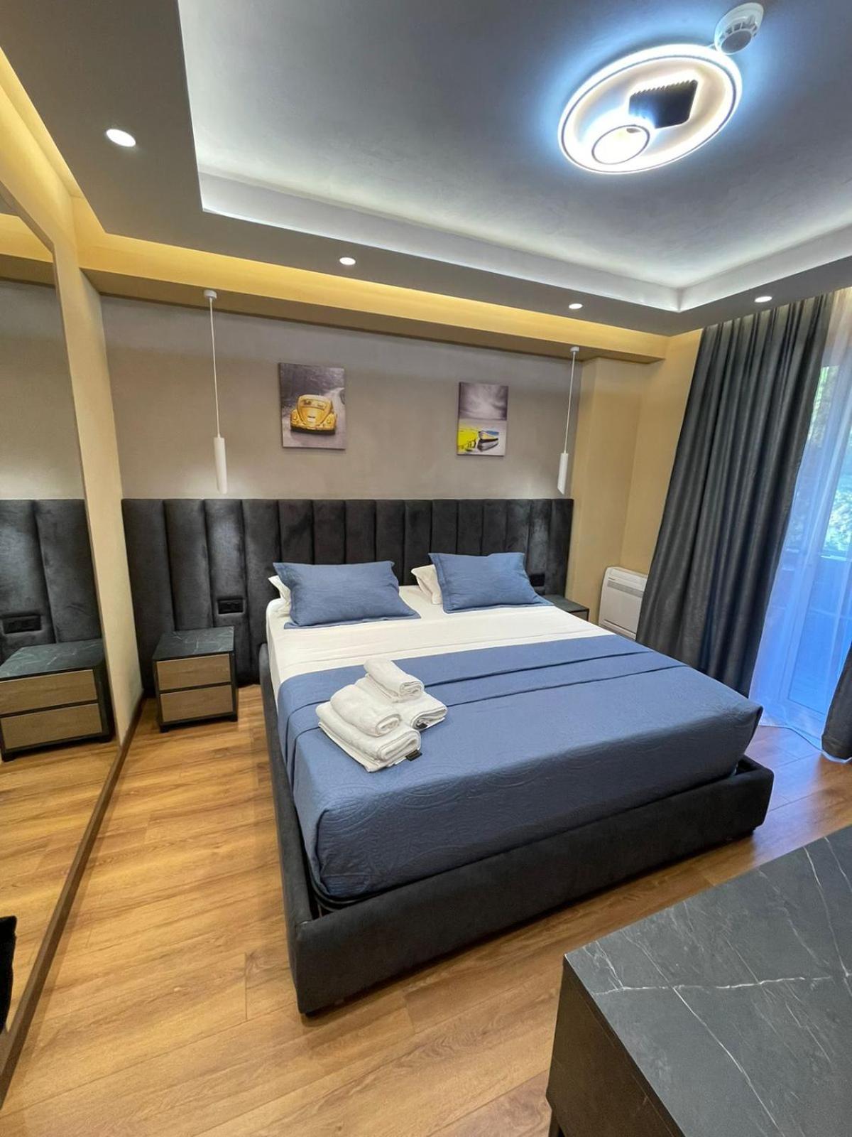 Peaky Hotel Durrës Eksteriør billede